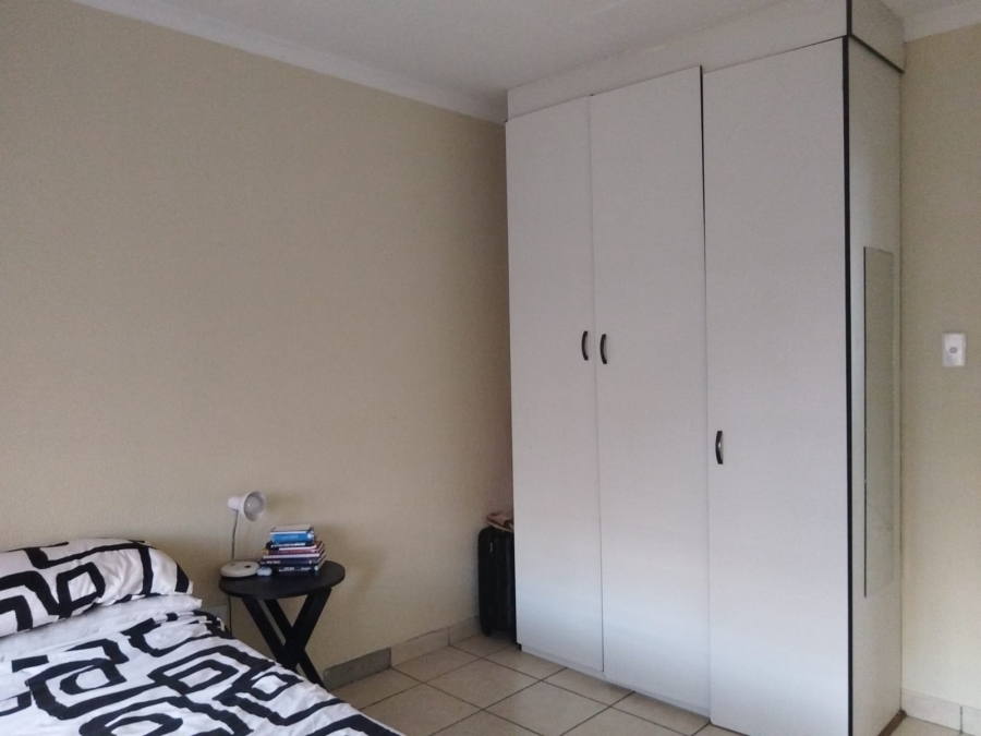1 Bedroom Property for Sale in Rustenburg Central North West